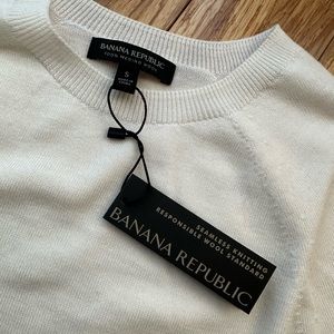 Banana Republic merino wool sweater